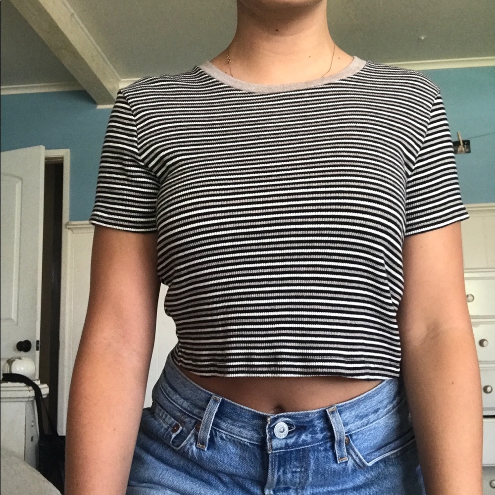 brandy melville tee shirt